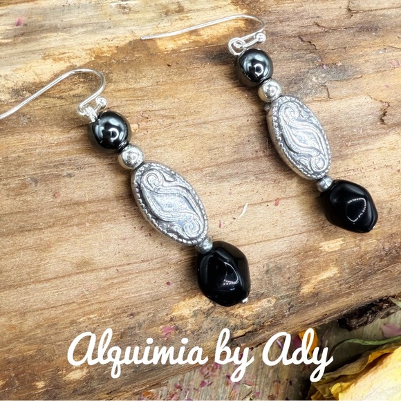 HEMATITE SILVER VINTAGE EARRINGS - Picture 1 of 1
